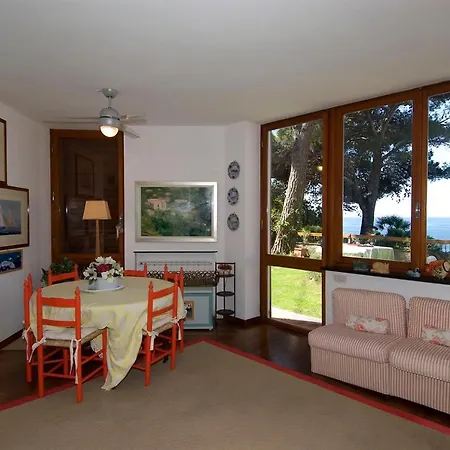 Sleeps 5 Pool Wifi Villa Bonassola