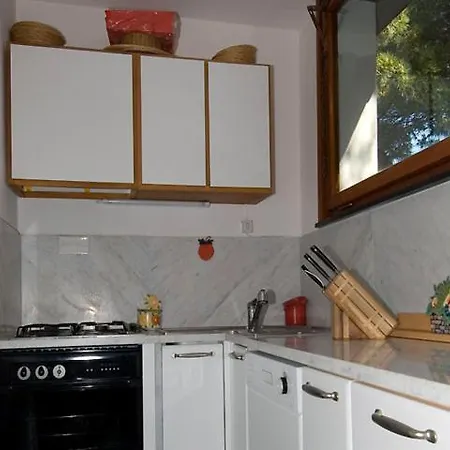 Villa Sleeps 5 Pool Wifi Bonassola